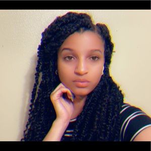 Meet your Posher, Kynara